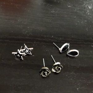 NWOT Francesca’s earring pack